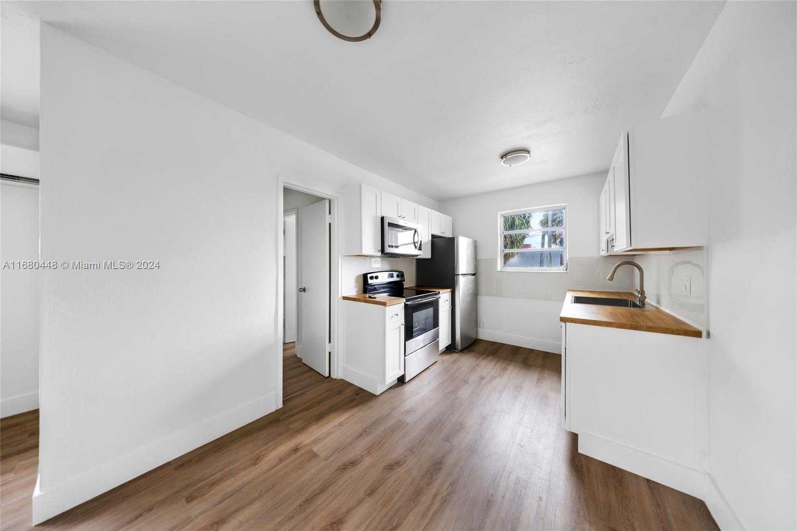 Small Image of 2629 NW 17th Ave, Miami, FL 33142, USA Number 24