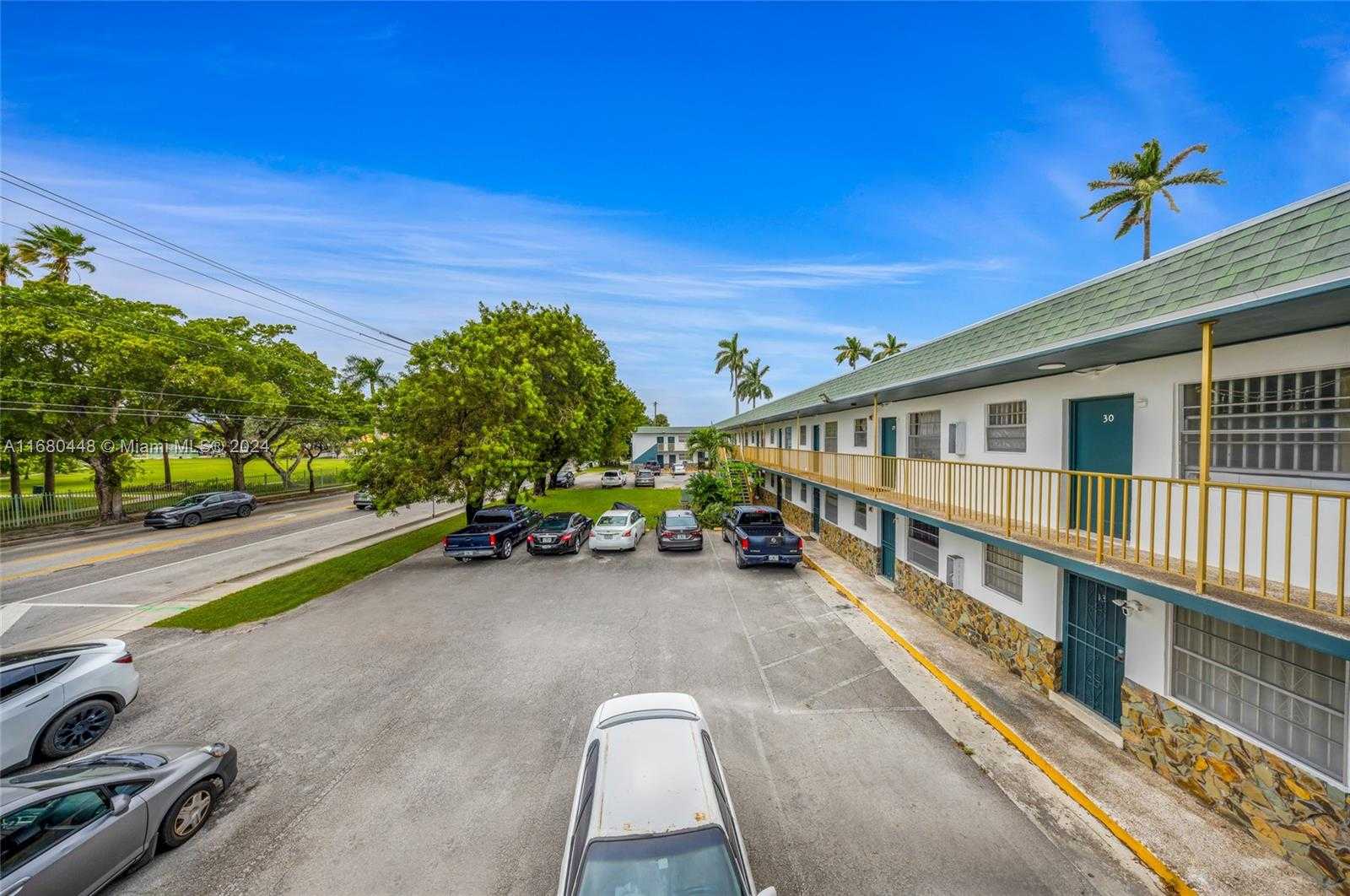 Small Image of 2629 NW 17th Ave, Miami, FL 33142, USA Number 33