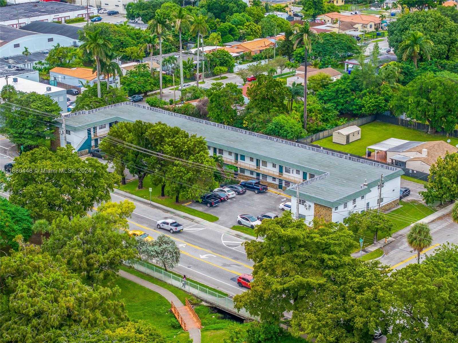 Small Image of 2629 NW 17th Ave, Miami, FL 33142, USA Number 43