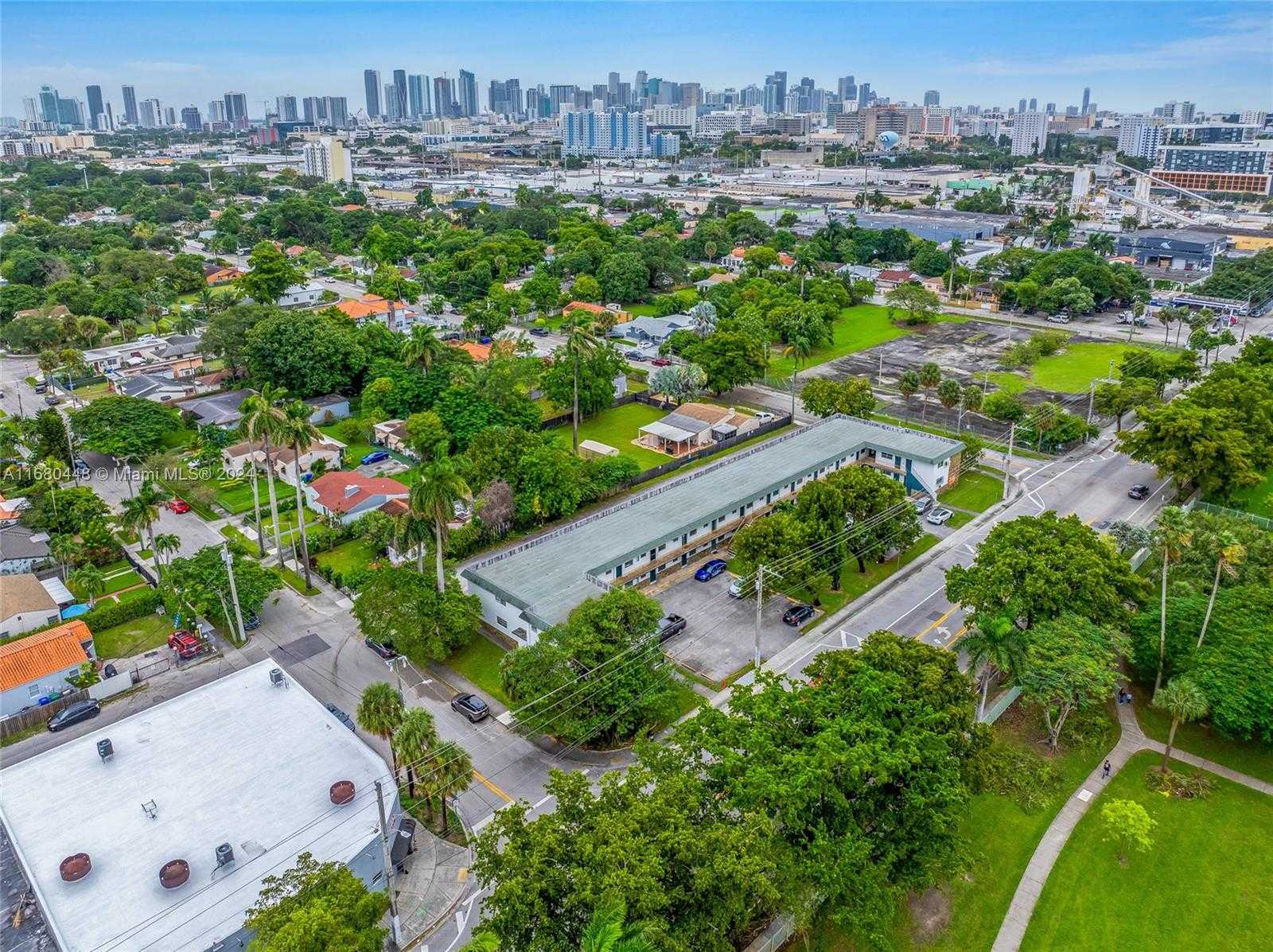 Small Image of 2629 NW 17th Ave, Miami, FL 33142, USA Number 45