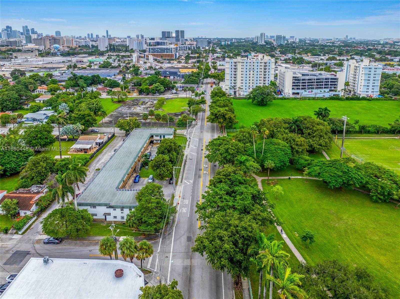 Small Image of 2629 NW 17th Ave, Miami, FL 33142, USA Number 47
