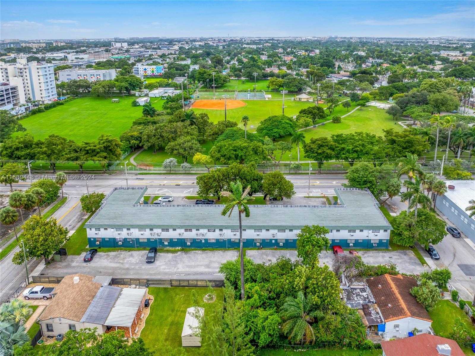 Small Image of 2629 NW 17th Ave, Miami, FL 33142, USA Number 53