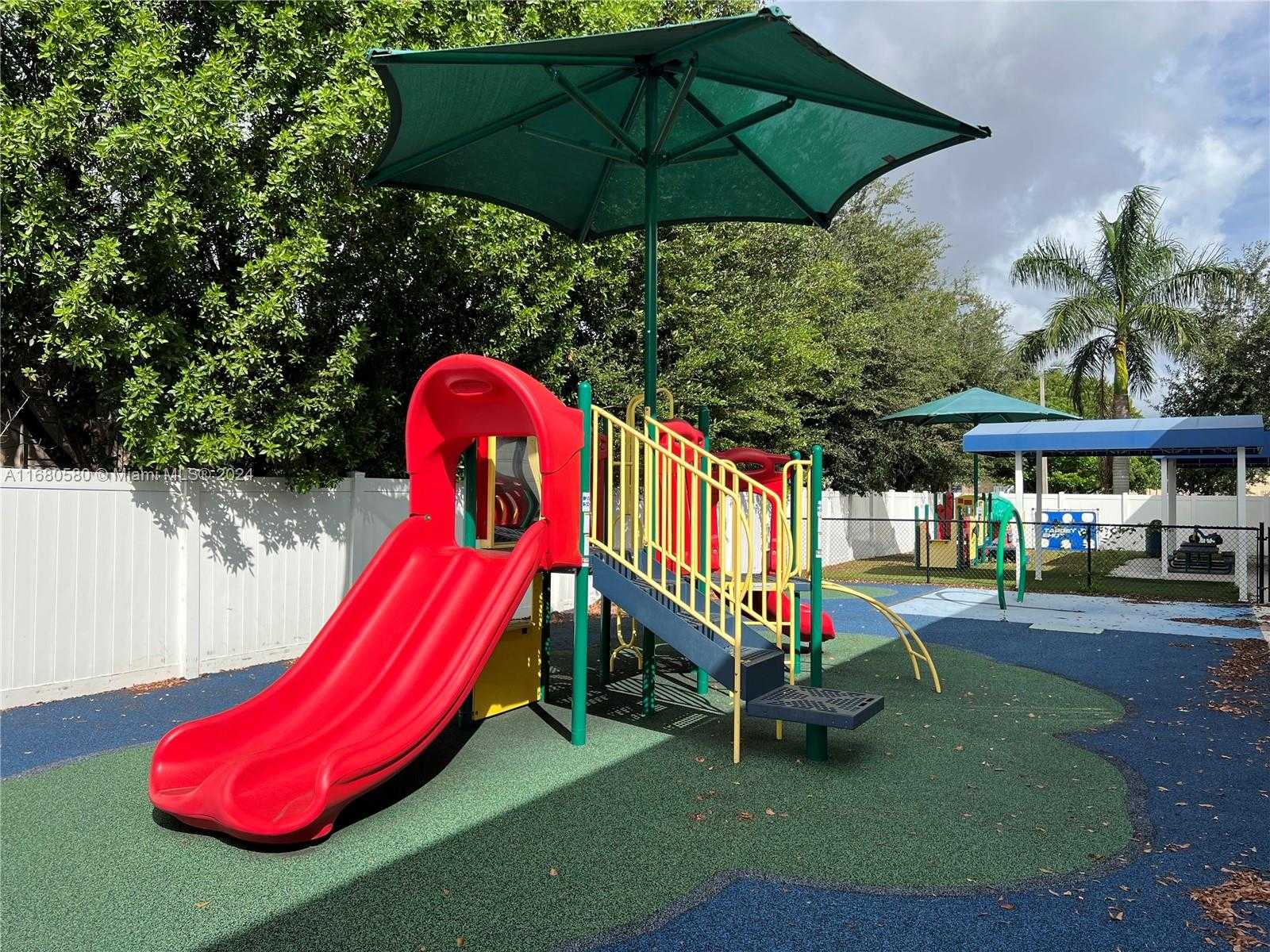 Small Image of 15400 SOUTH WEST 88TH ST, Miami Number 2