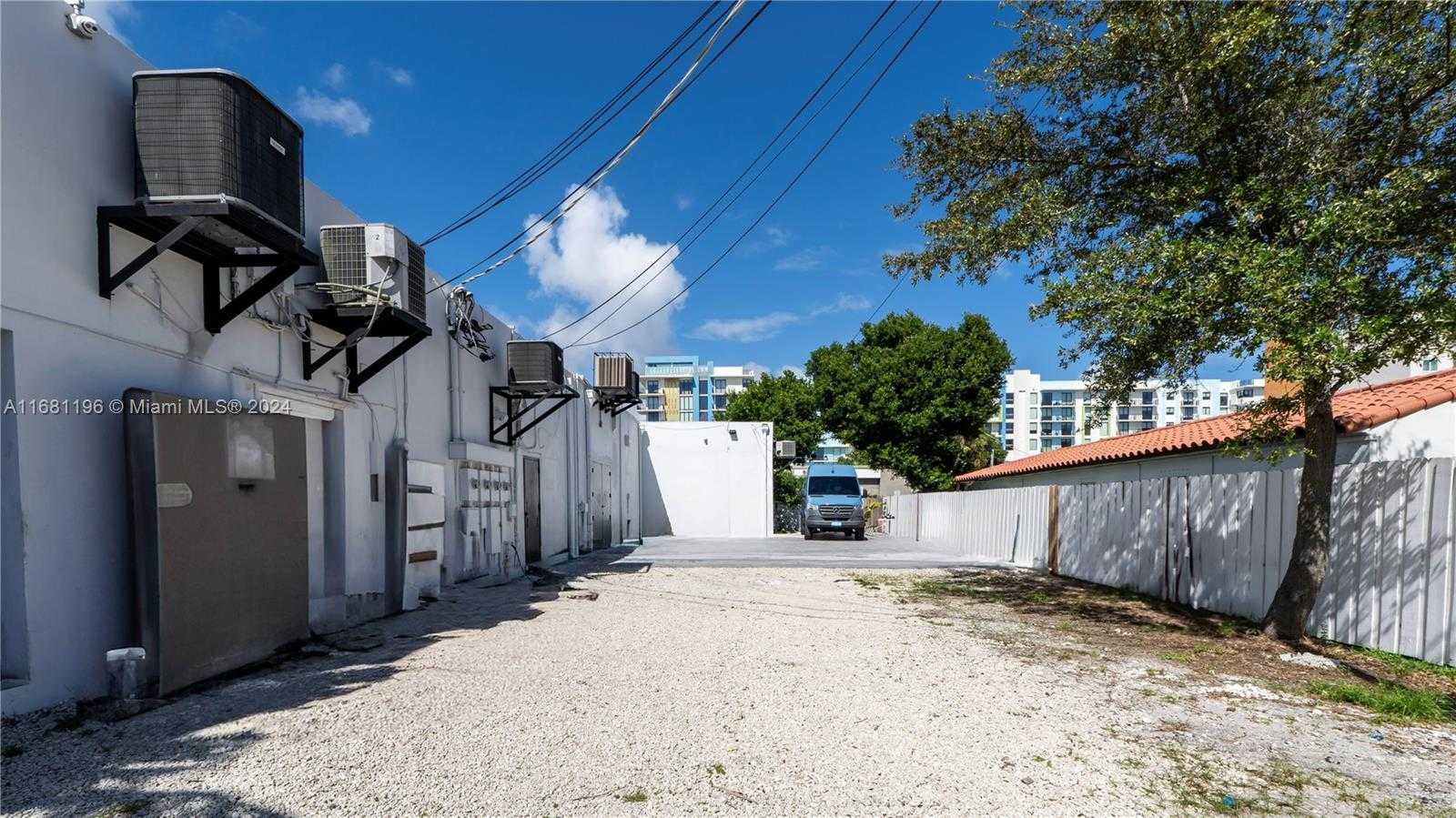 Small Image of 17 SOUTH FEDERAL HWY, Dania Beach Number 12