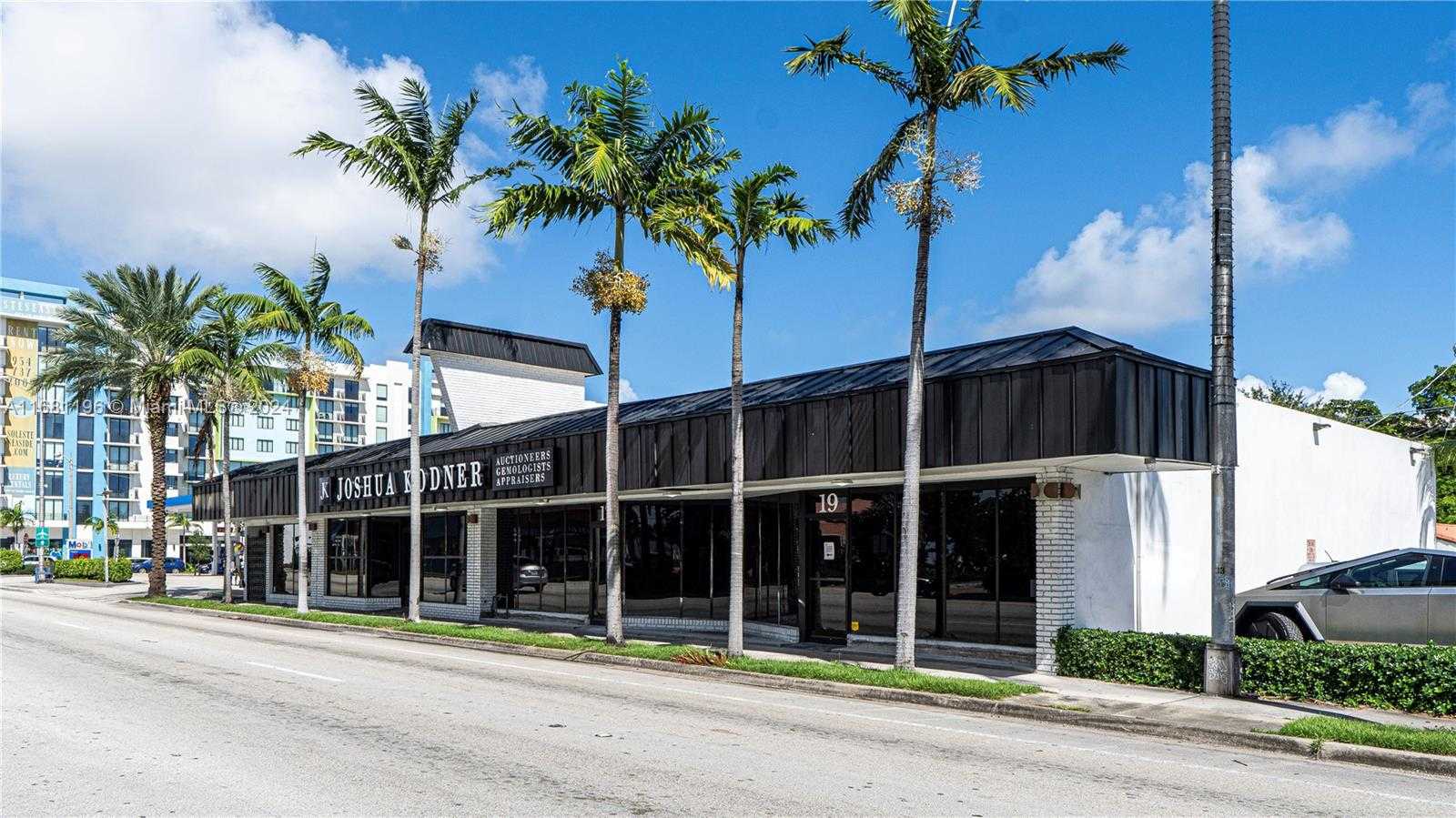 Small Image of 17 SOUTH FEDERAL HWY, Dania Beach Number 2