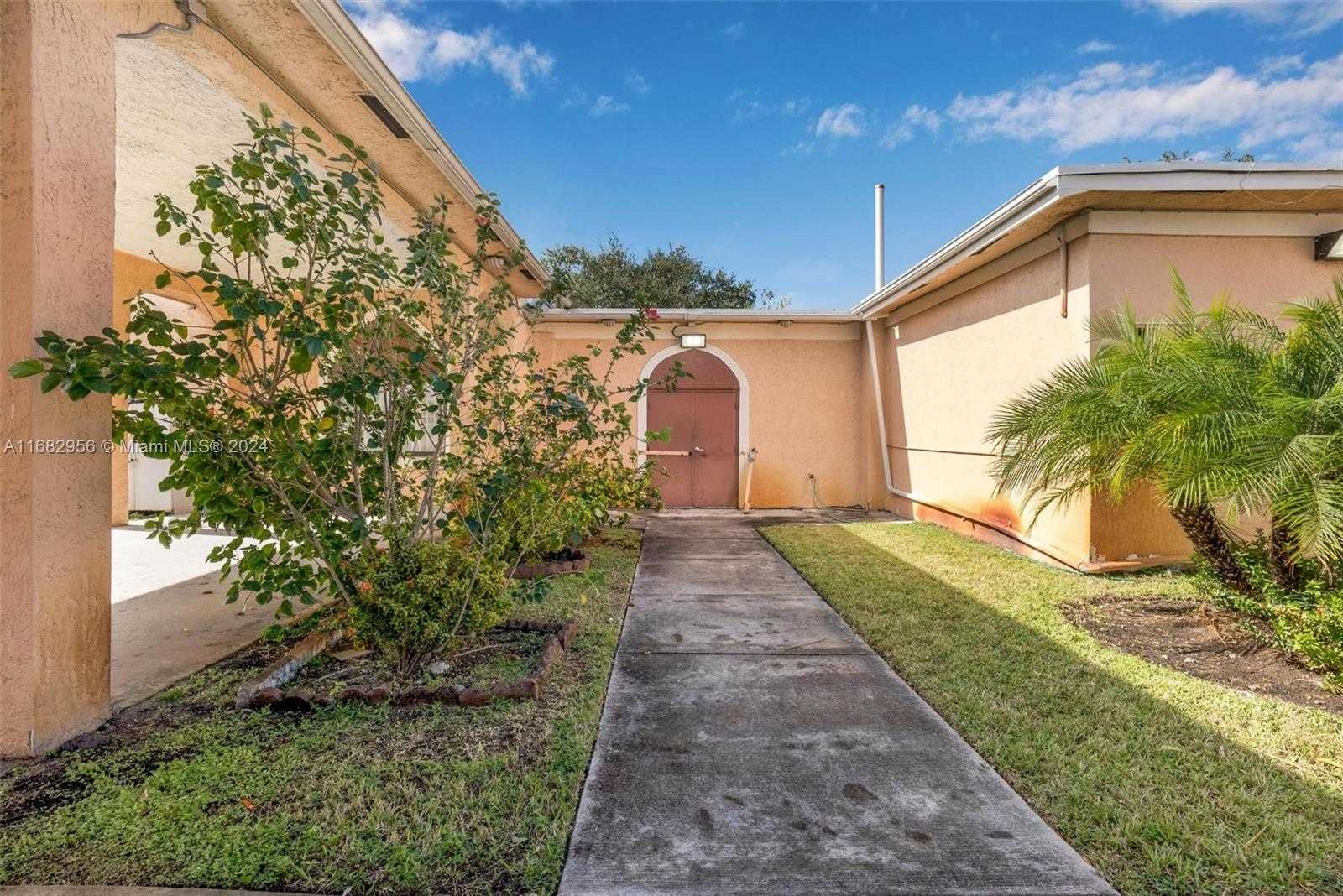 Small Image of 111 NORTH WEST 54TH ST, Miami Number 22