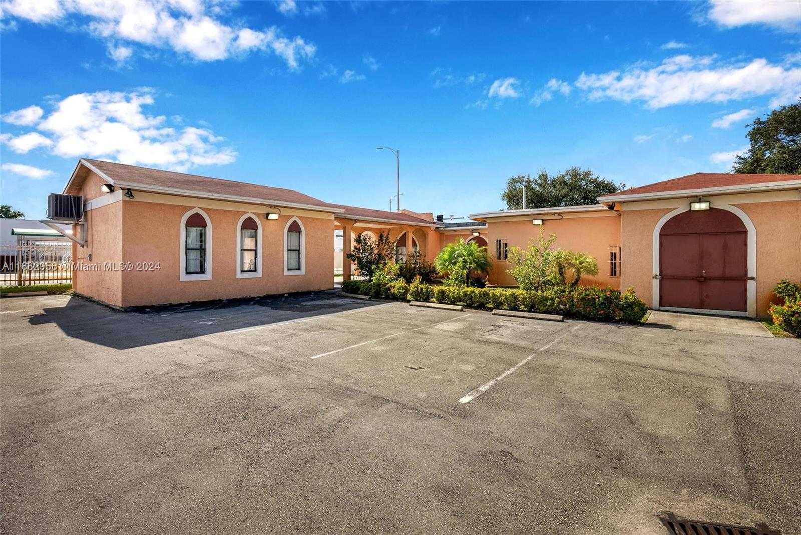 Small Image of 111 NORTH WEST 54TH ST, Miami Number 24