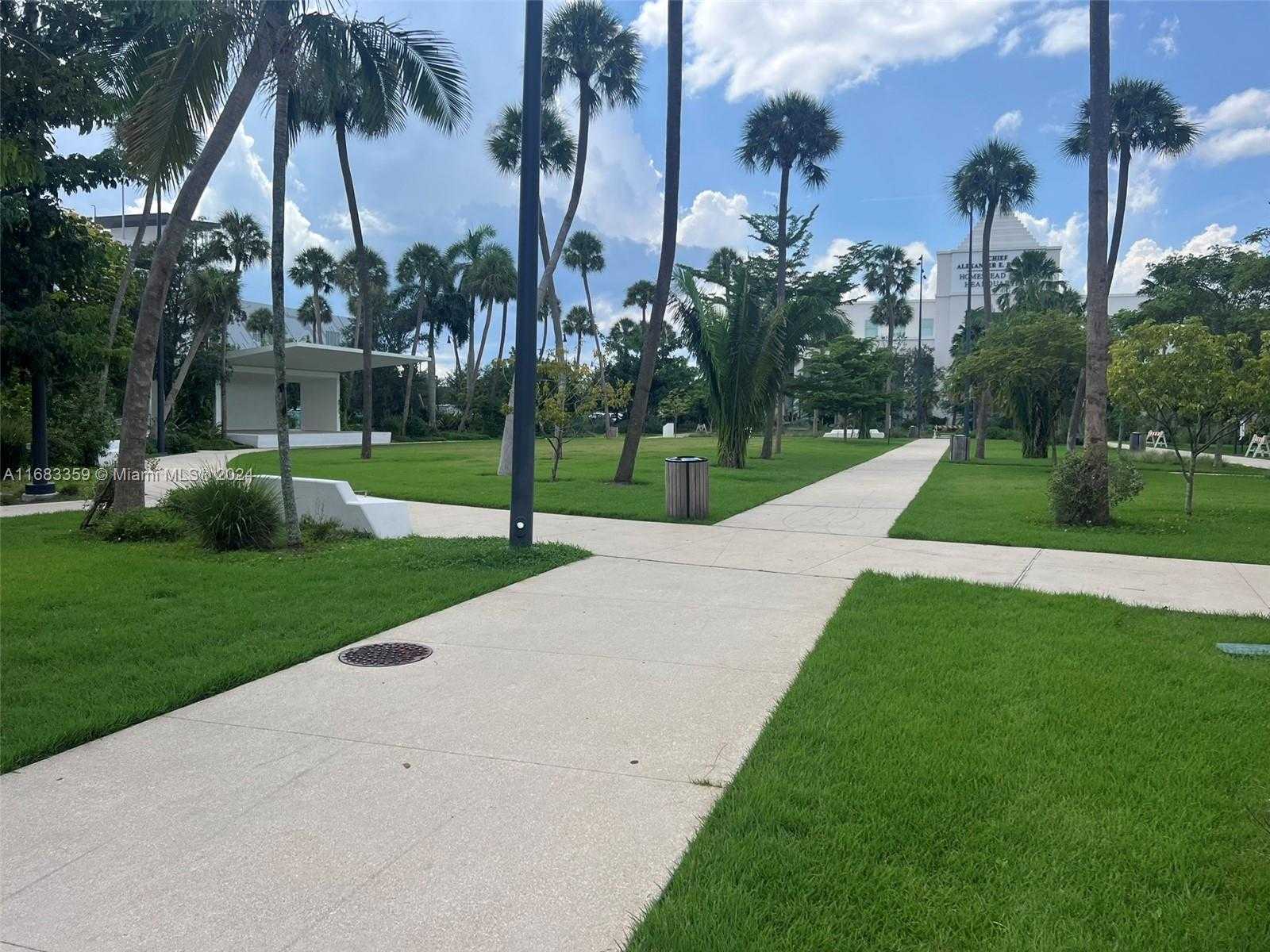 Small Image of 112 NORTH KROME AVE, Homestead Number 21