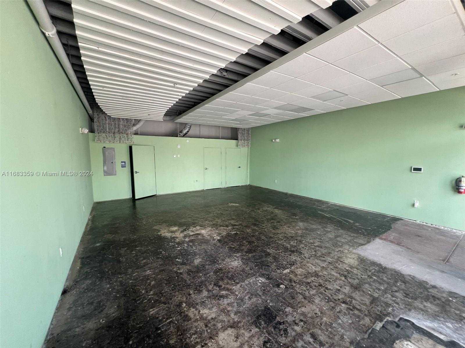 Small Image of 112 NORTH KROME AVE, Homestead Number 3