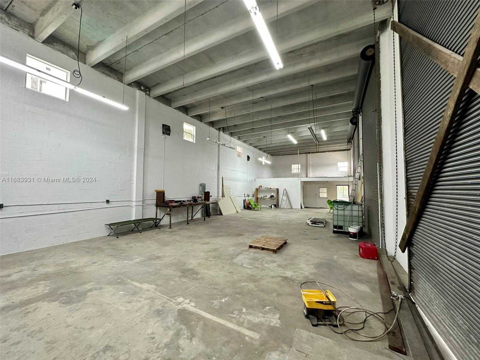 Small Image of 2599 NORTH WEST 37TH AVE, Miami Number 18