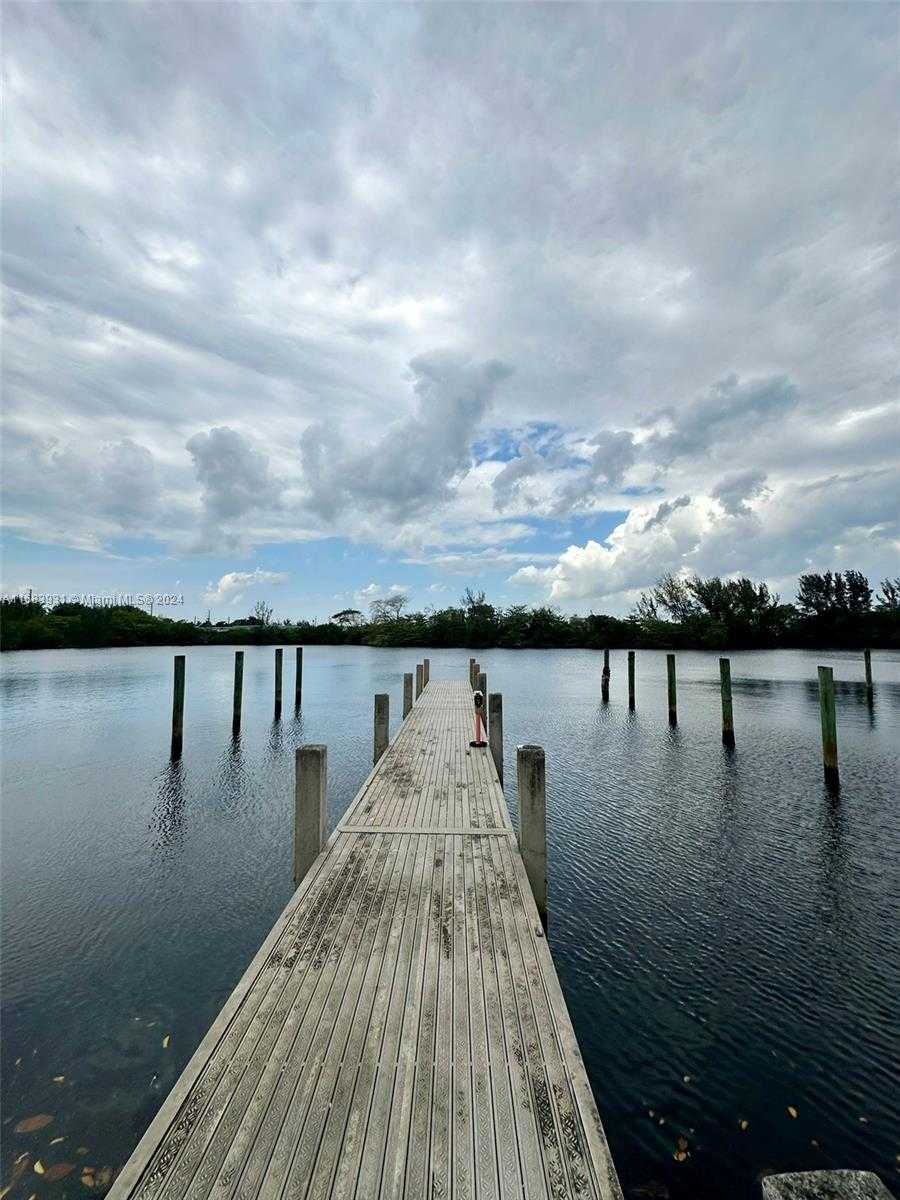 Small Image of 2599 NORTH WEST 37TH AVE, Miami Number 7