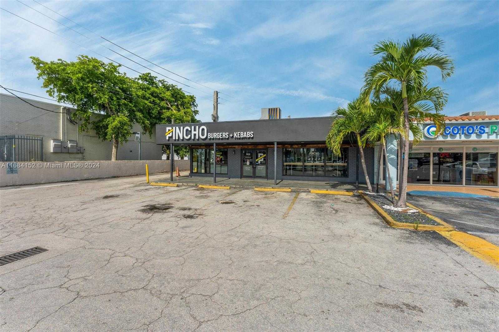Small Image of 4950 W 12th Ave, Hialeah, FL 33012, USA Number 18