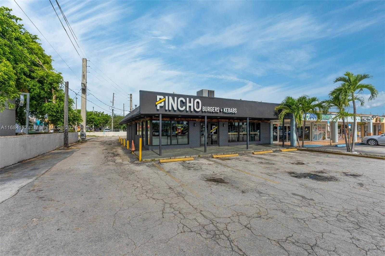 Small Image of 4950 W 12th Ave, Hialeah, FL 33012, USA Number 19