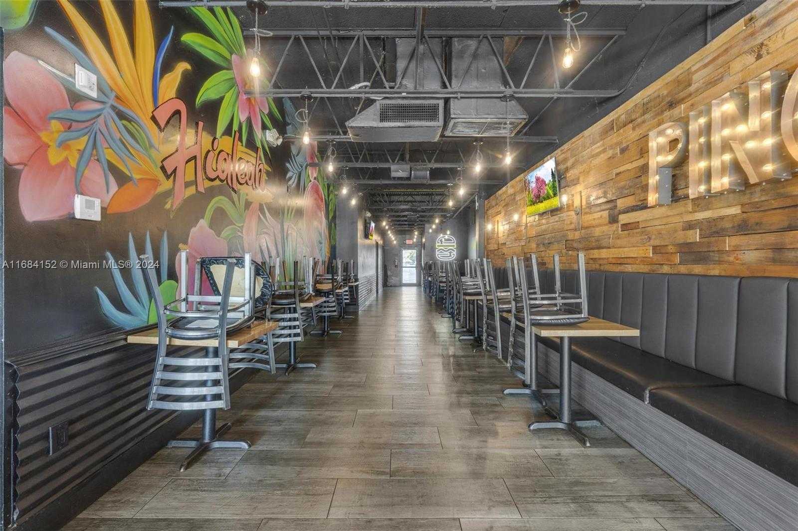 Small Image of 4950 W 12th Ave, Hialeah, FL 33012, USA Number 9