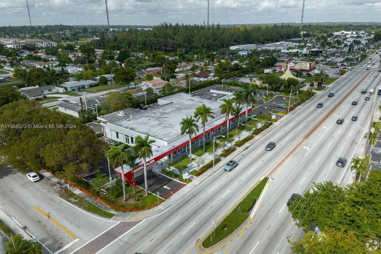 Small Image of 20450 NORTH WEST 2ND AVE #20452, Miami Gardens Number 7