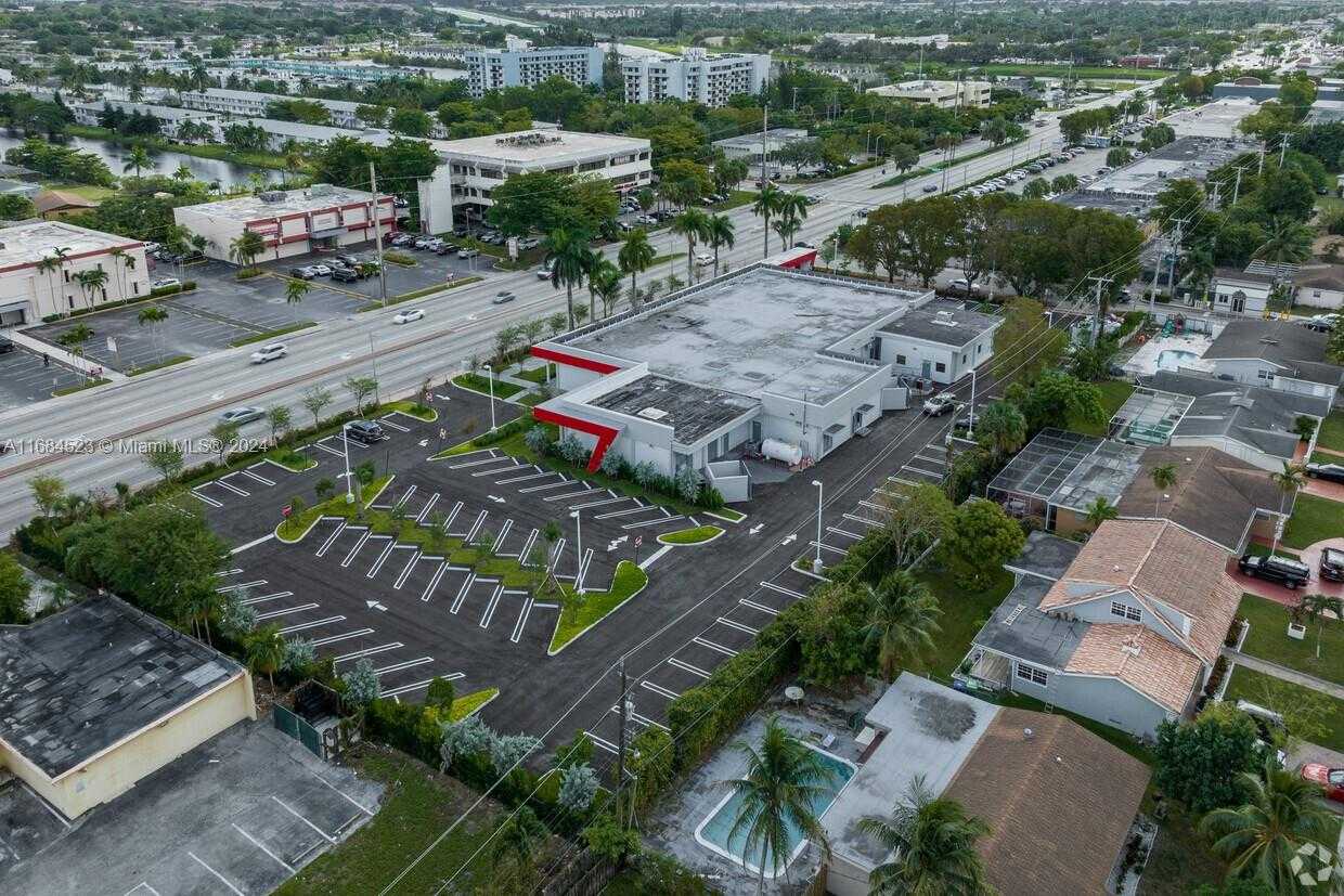Small Image of 20450 NORTH WEST 2ND AVE #20452, Miami Gardens Number 9