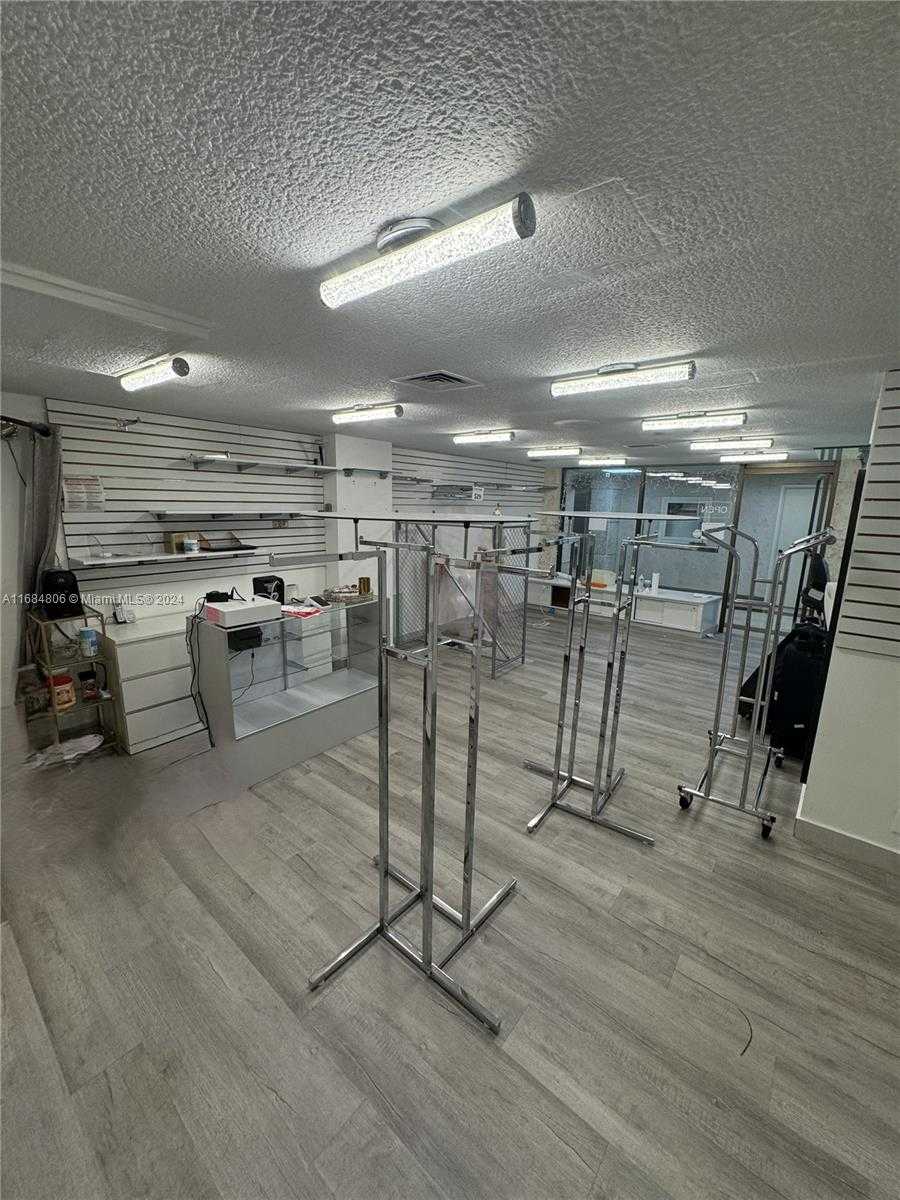 Small Image of 1950 SOUTH OCEAN DR #ON-GL2, Hallandale Beach Number 11