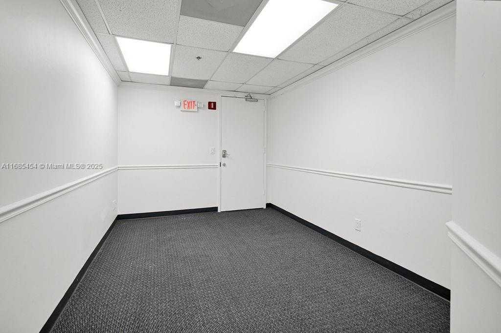 Small Image of 2691 EAST OAKLAND PARK BLVD #304, Fort Lauderdale Number 11