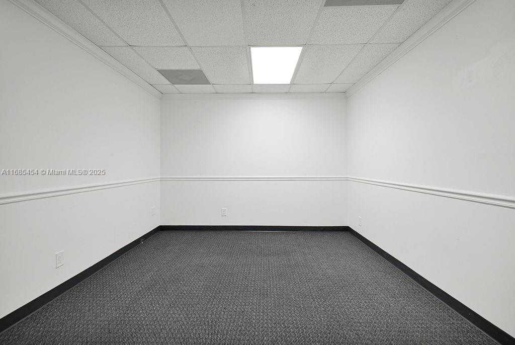 Small Image of 2691 EAST OAKLAND PARK BLVD #304, Fort Lauderdale Number 13
