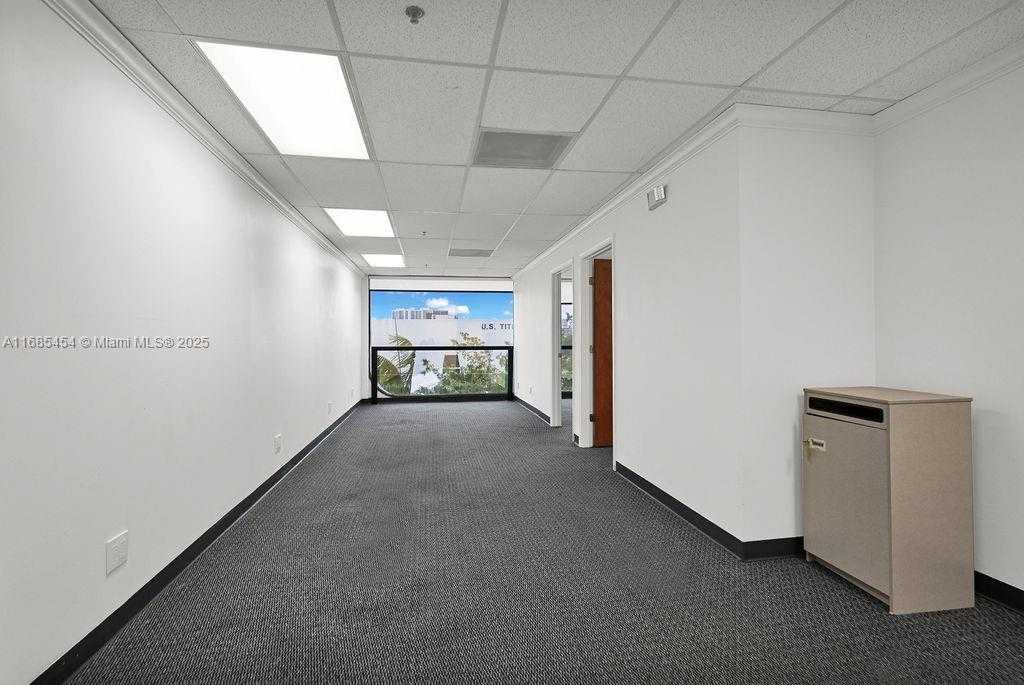 Small Image of 2691 EAST OAKLAND PARK BLVD #304, Fort Lauderdale Number 20