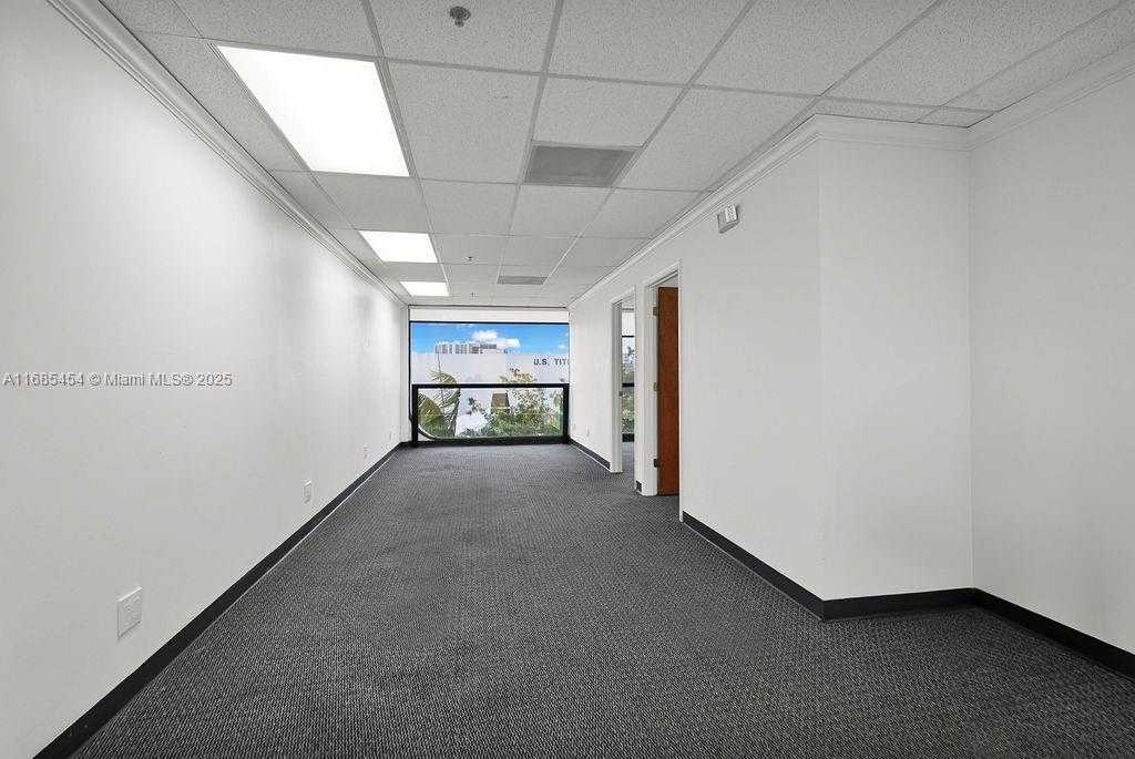 Small Image of 2691 EAST OAKLAND PARK BLVD #304, Fort Lauderdale Number 21