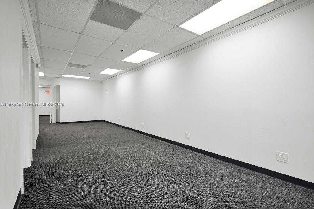 Small Image of 2691 EAST OAKLAND PARK BLVD #304, Fort Lauderdale Number 27