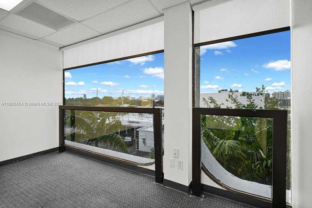 Small Image of 2691 EAST OAKLAND PARK BLVD #304, Fort Lauderdale Number 36