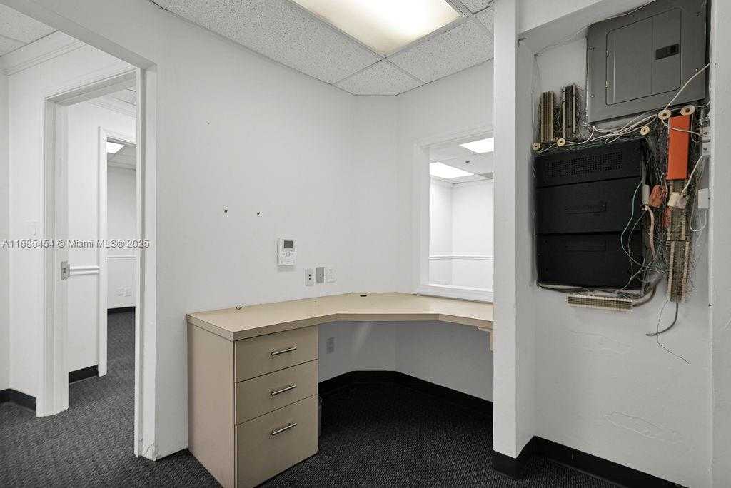 Small Image of 2691 EAST OAKLAND PARK BLVD #304, Fort Lauderdale Number 40
