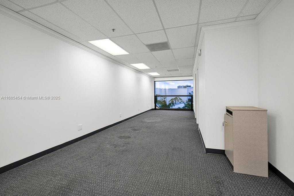 Small Image of 2691 EAST OAKLAND PARK BLVD #304, Fort Lauderdale Number 41