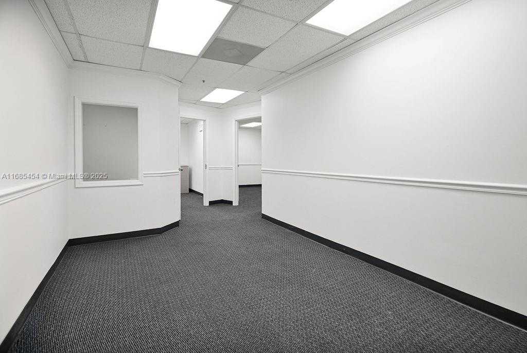 Small Image of 2691 EAST OAKLAND PARK BLVD #304, Fort Lauderdale Number 44