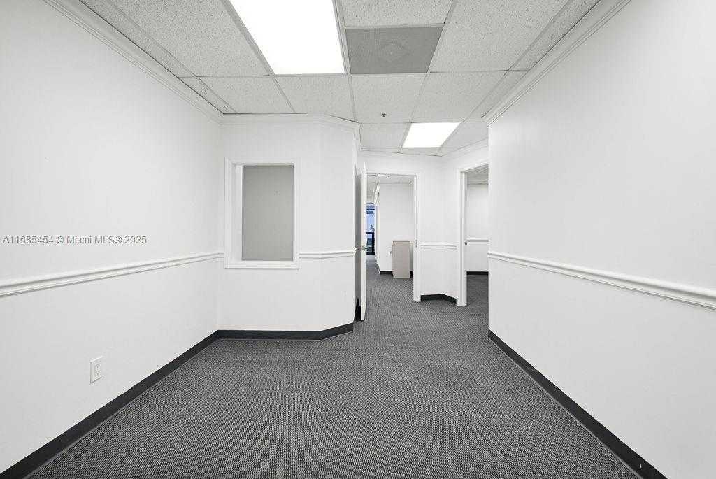 Small Image of 2691 EAST OAKLAND PARK BLVD #304, Fort Lauderdale Number 46