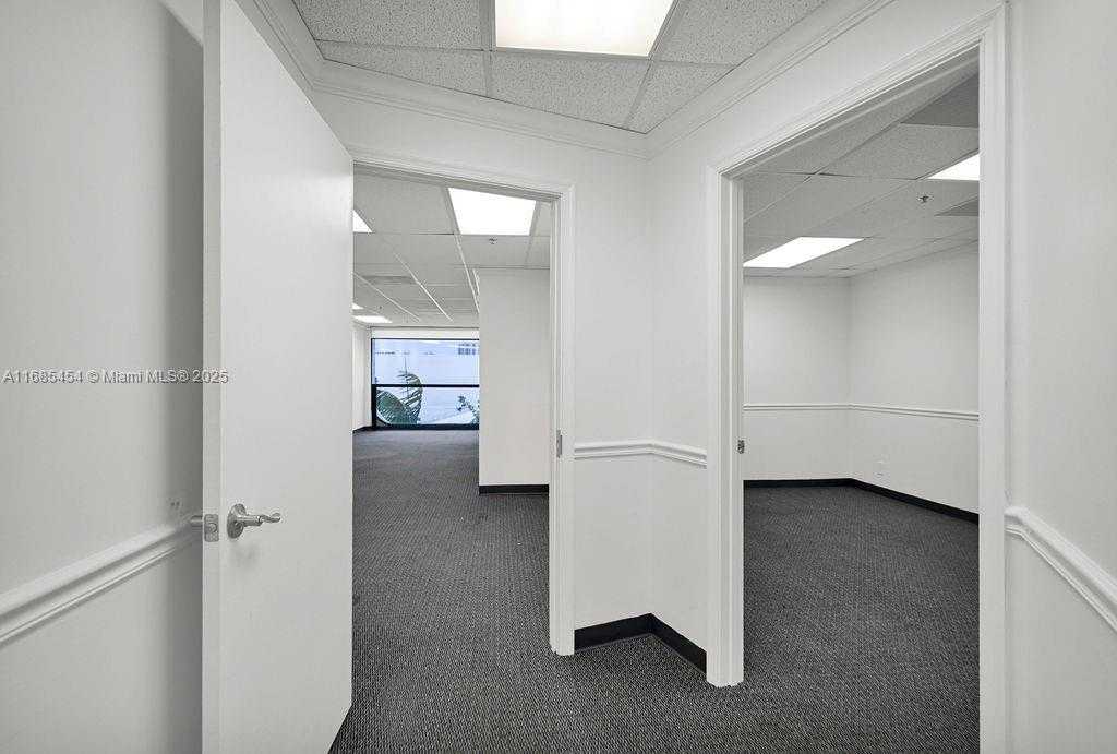 Small Image of 2691 EAST OAKLAND PARK BLVD #304, Fort Lauderdale Number 9