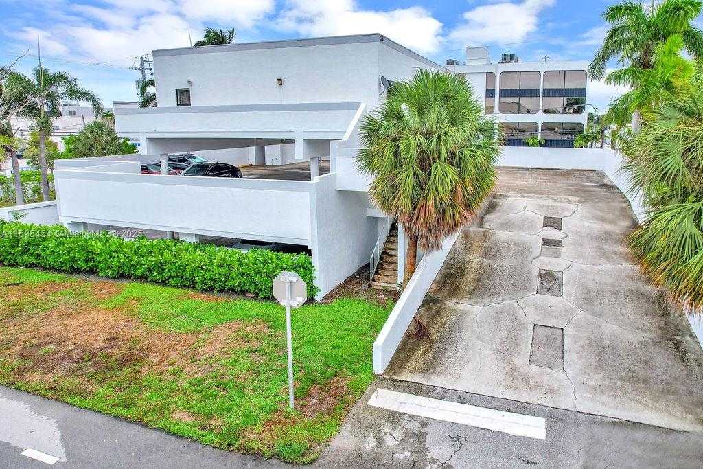 Small Image of 2691 EAST OAKLAND PARK BLVD #304, Fort Lauderdale Number 91