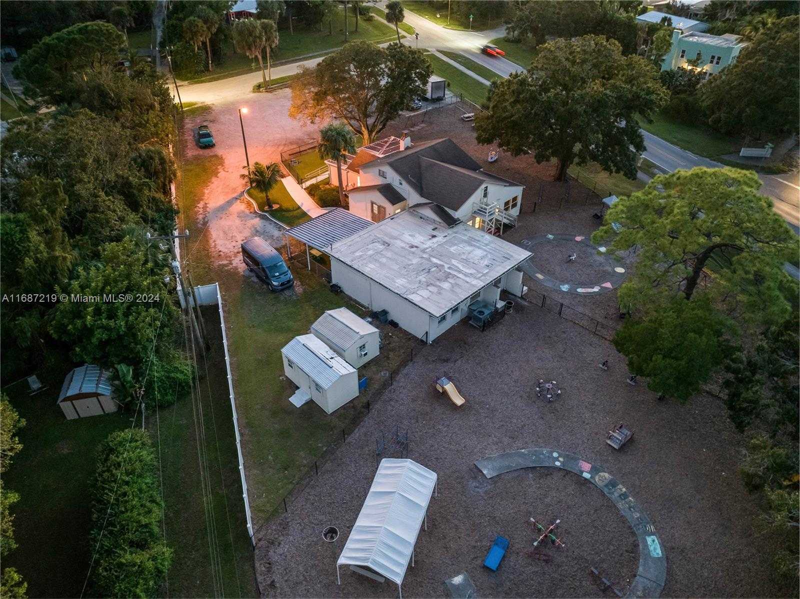 Small Image of 2706 SUNRISE BLVD, Fort Pierce Number 2