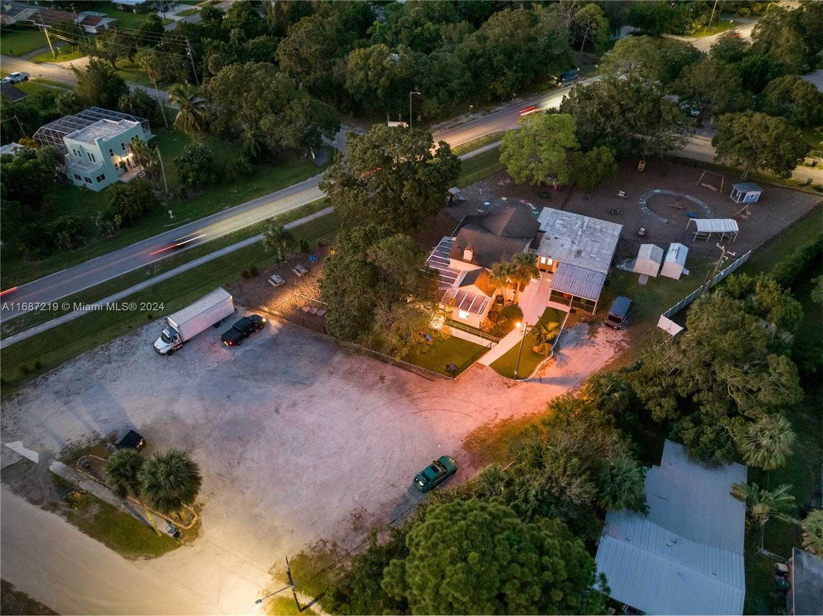 Small Image of 2706 SUNRISE BLVD, Fort Pierce Number 4
