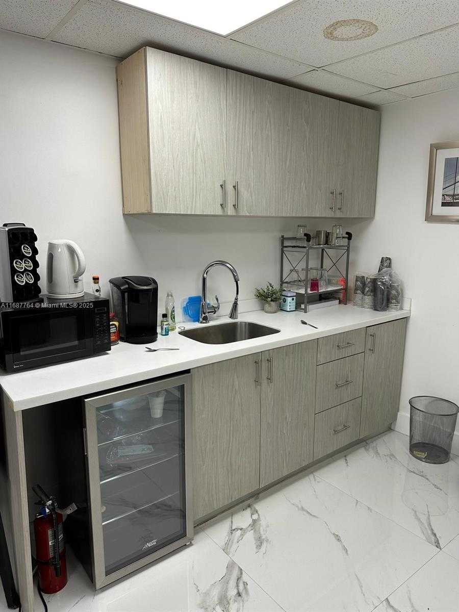 Small Image of 4485 STIRLING RD #204, Dania Beach Number 3