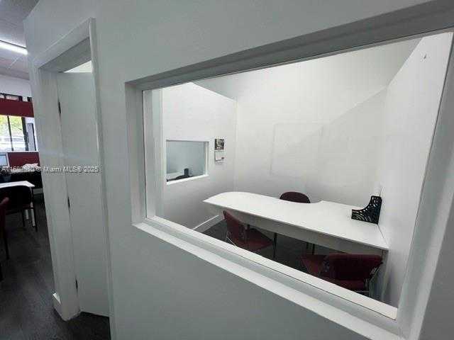 Small Image of 1710 WEST 68TH ST #A, Hialeah Number 4