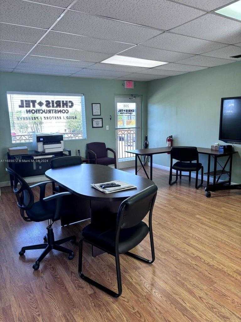 Small Image of 11400 OVERSEAS HWY #207/208, Marathon Number 10