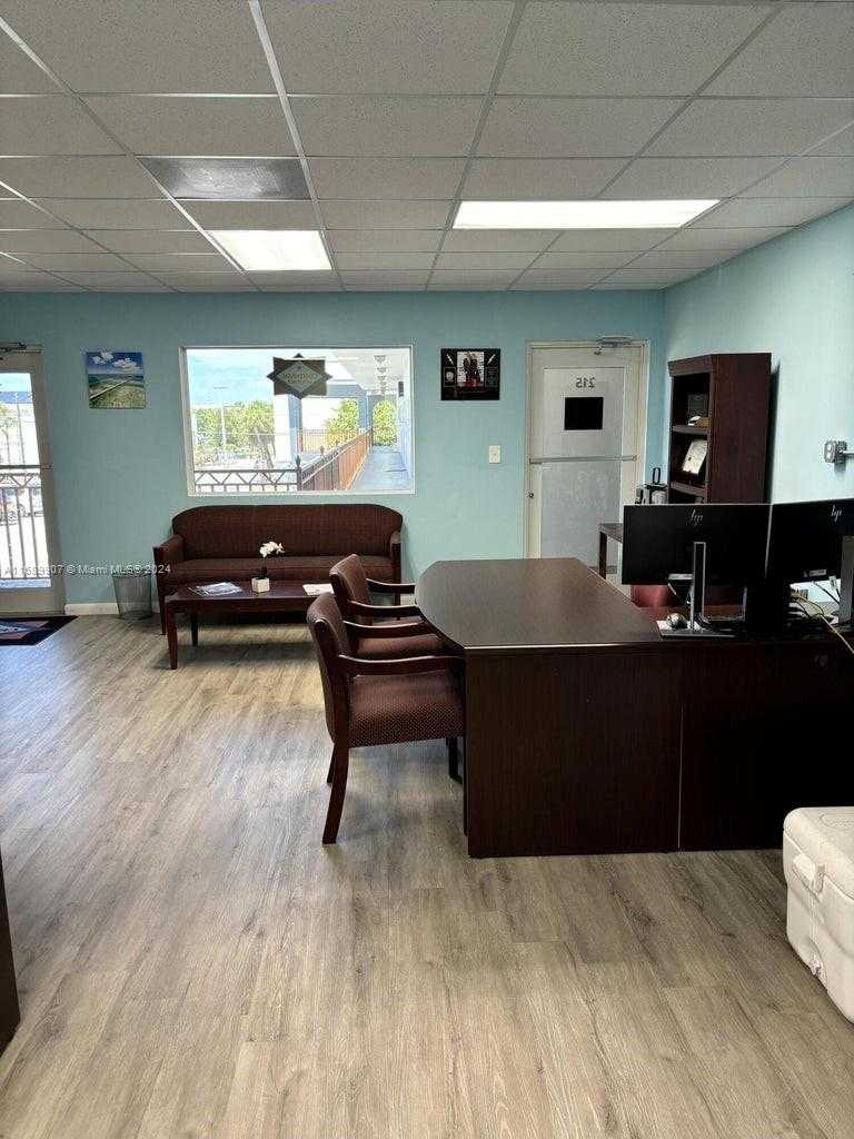 Small Image of 11400 OVERSEAS HWY #214/215, Marathon Number 13