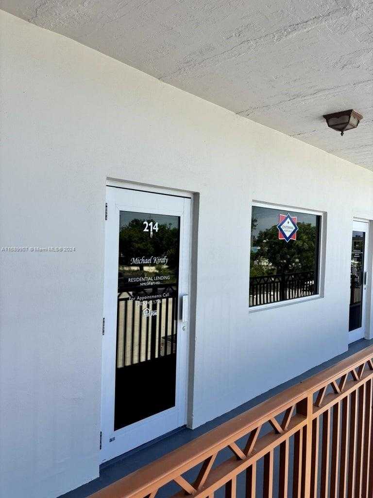 Small Image of 11400 OVERSEAS HWY #214/215, Marathon Number 15