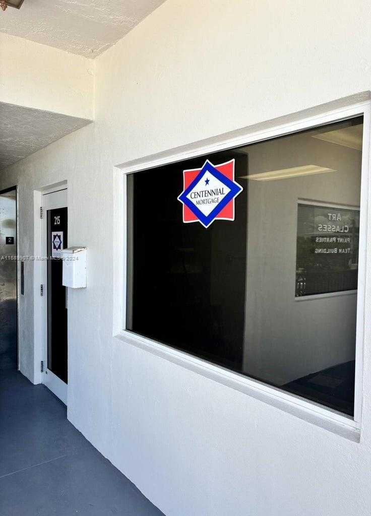 Small Image of 11400 OVERSEAS HWY #214/215, Marathon Number 16