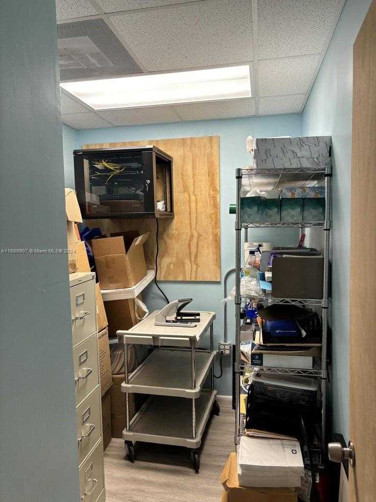 Small Image of 11400 OVERSEAS HWY #214/215, Marathon Number 9