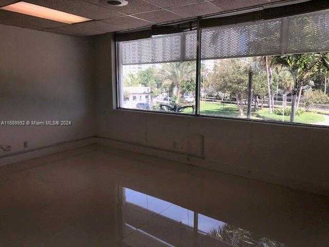 Small Image of 3213 NORTH OCEAN BLVD #1, Fort Lauderdale Number 9