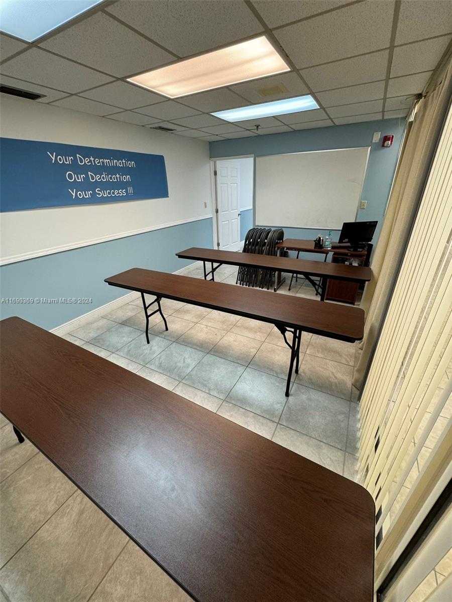 Small Image of 4445 WEST 16TH AVE #504, Hialeah Number 8