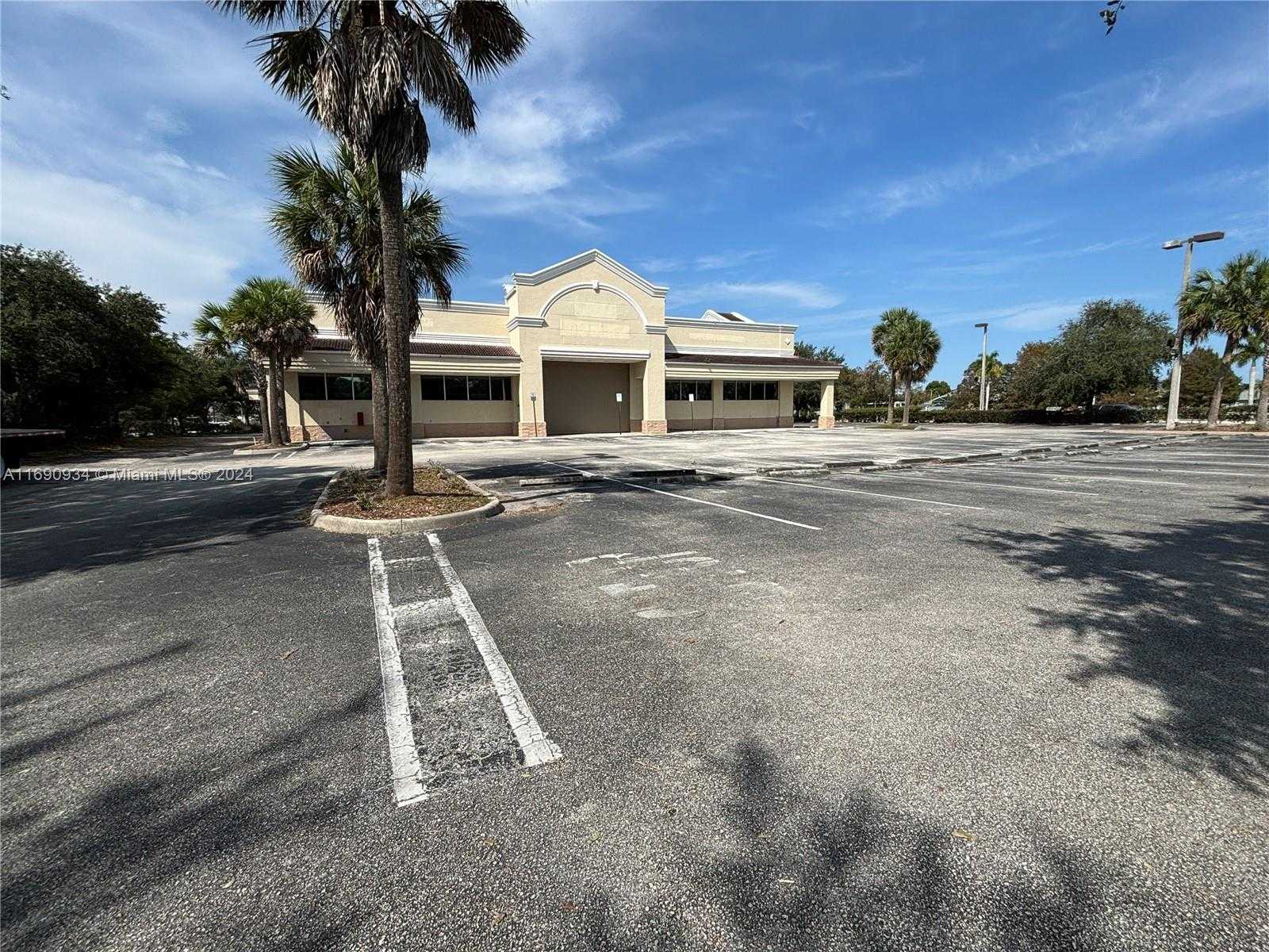 Small Image of 520 WEST SUGARLAND HWY, Clewiston Number 10