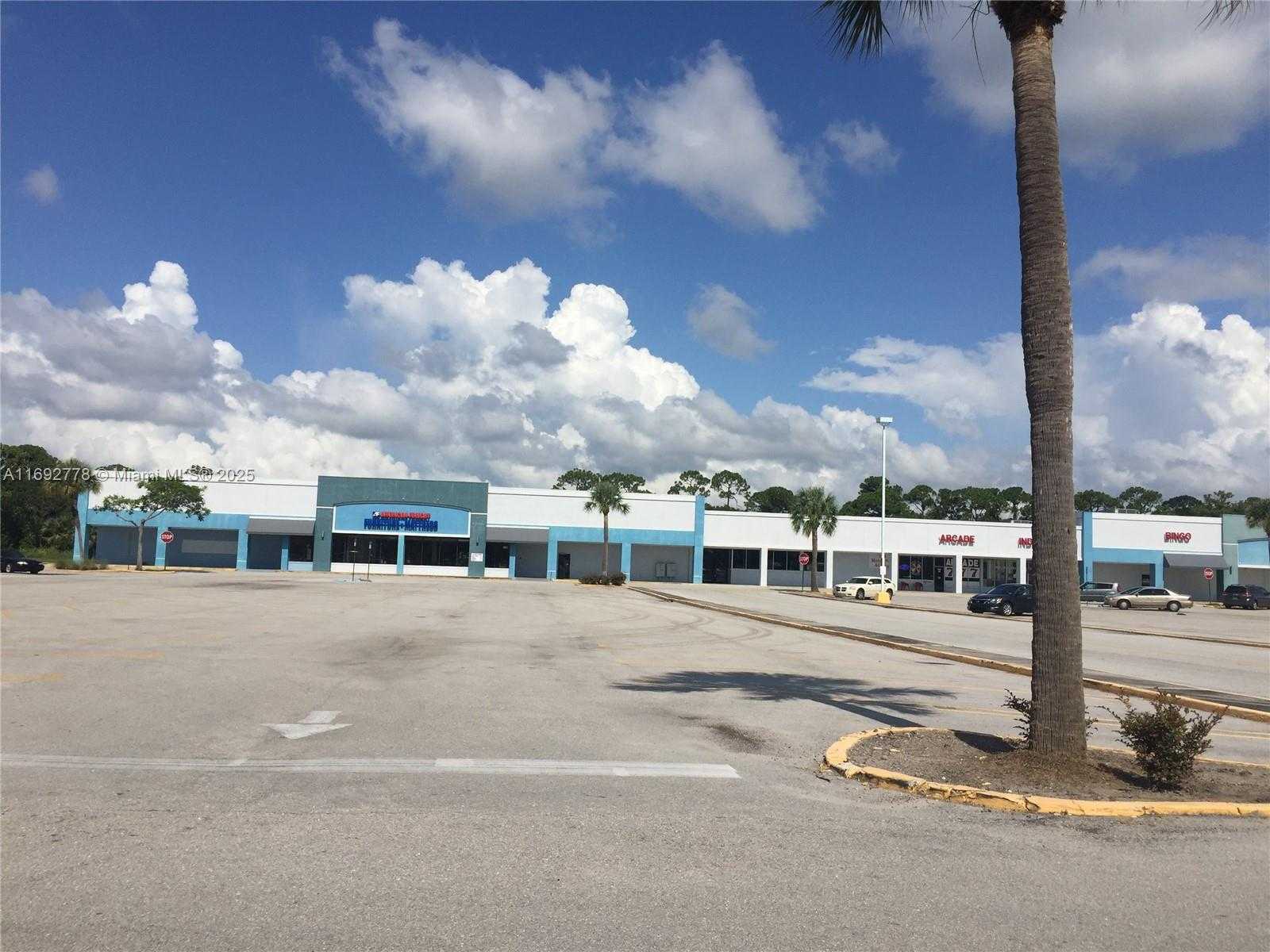 Small Image of 7121 SOUTH US HWY 1 HWY #7151, Port St. Lucie Number 3