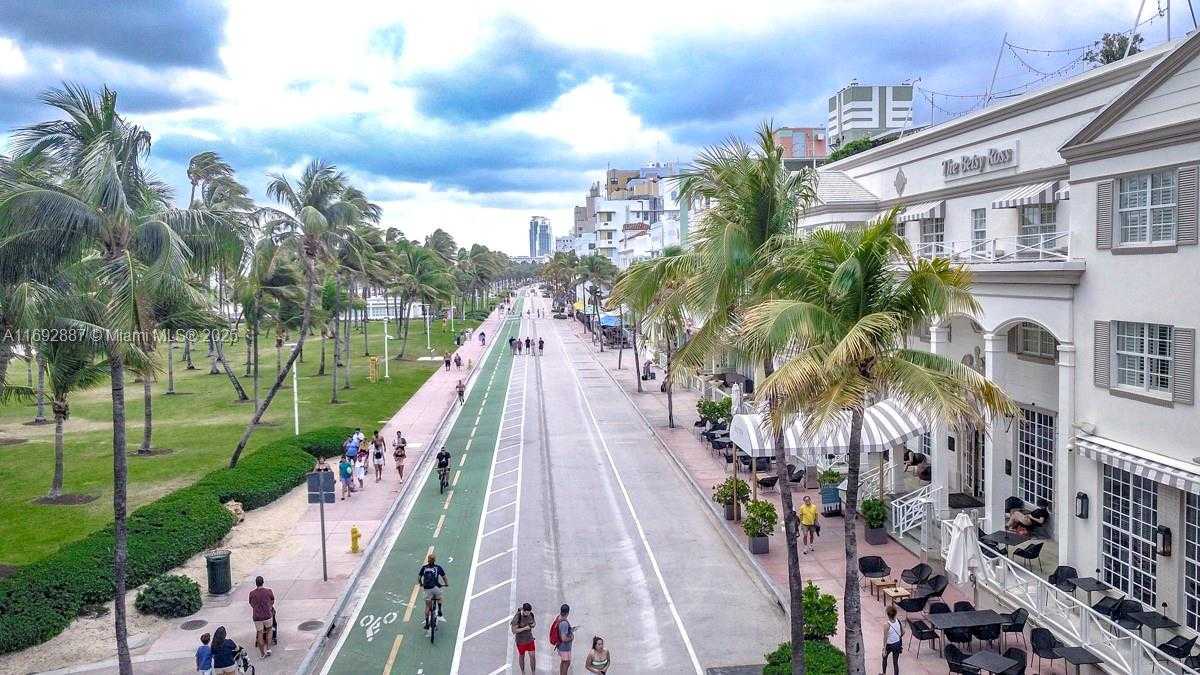 Small Image of 1446 OCEAN DR #1 & 2, Miami Beach Number 19