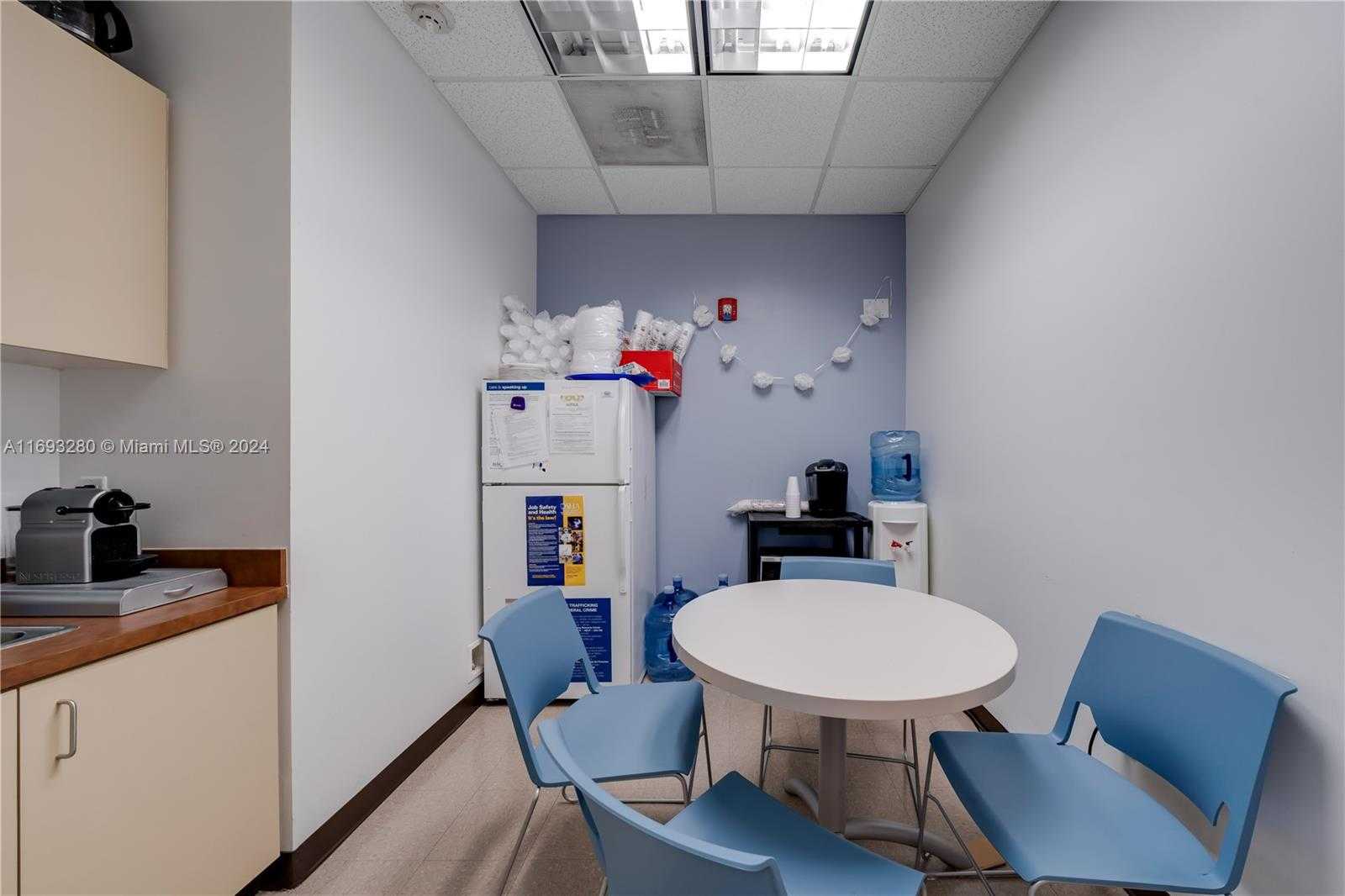 Small Image of 7887 N KENDALL DRIVE #225, Miami Number 12