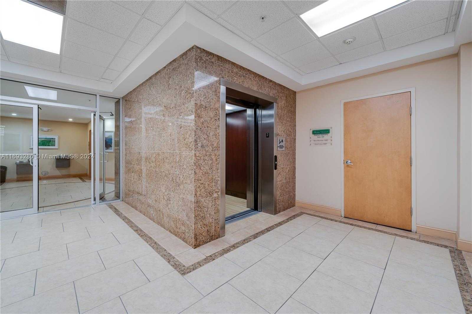 Small Image of 7887 N KENDALL DRIVE #225, Miami Number 3