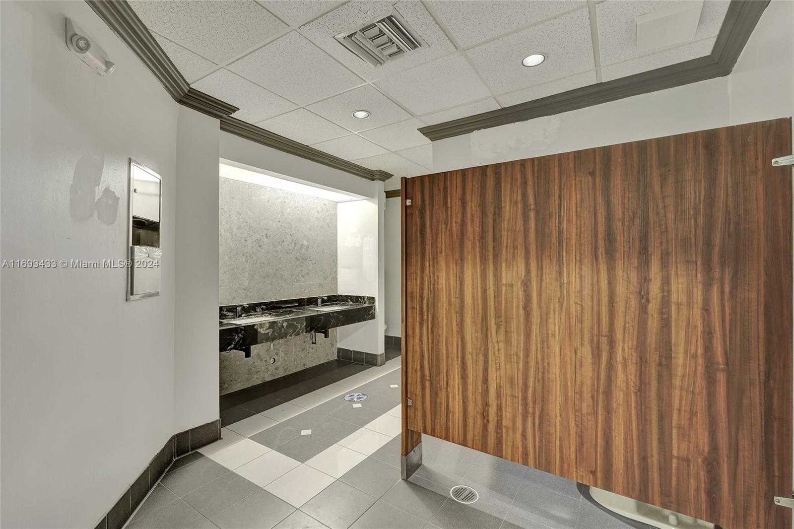 Small Image of 730 71ST ST, Miami Beach Number 19